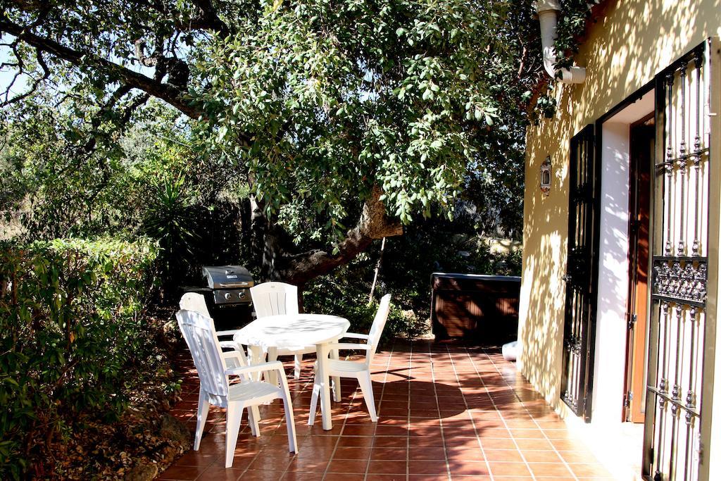 El Roble Holidays Alhaurin el Grande Bilik gambar